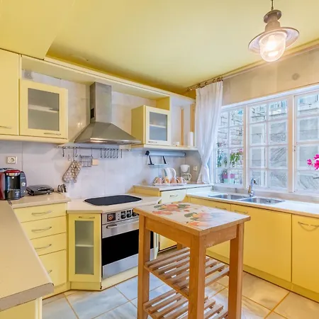 Paco's Luxury 32 Villa *