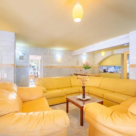 Villa Paco's Luxury 32 *