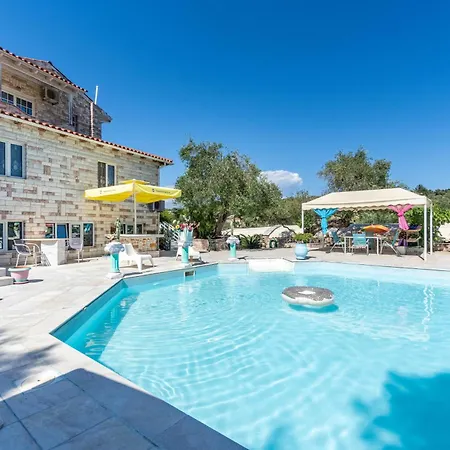 Villa Paco's Luxury 32